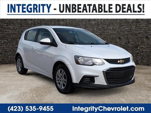 Summit White 2018 Chevrolet Sonic LT