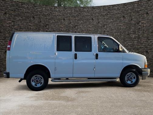 2022 GMC Savana 2500 Work Van