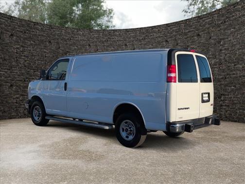 2022 GMC Savana 2500 Work Van