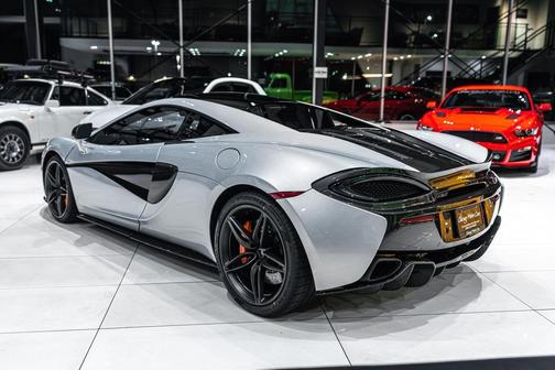 2016 McLaren 570S Coupe ONLY 5300 Miles! HOT Color Combo! Carbon Fiber Trim! Front PPF! LOADE