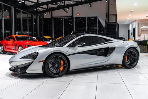 2016 McLaren 570S Coupe ONLY 5300 Miles! HOT Color Combo! Carbon Fiber Trim! Front PPF! LOADE