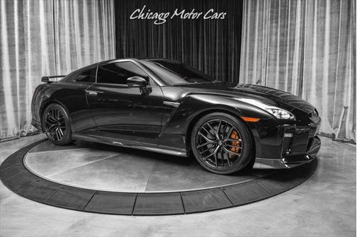 2017 Nissan GT-R Premium