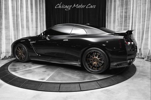 2017 Nissan GT-R Premium