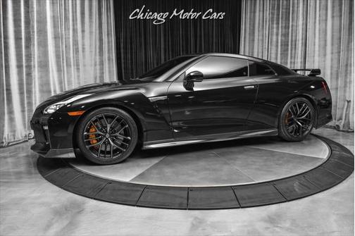 2017 Nissan GT-R Premium