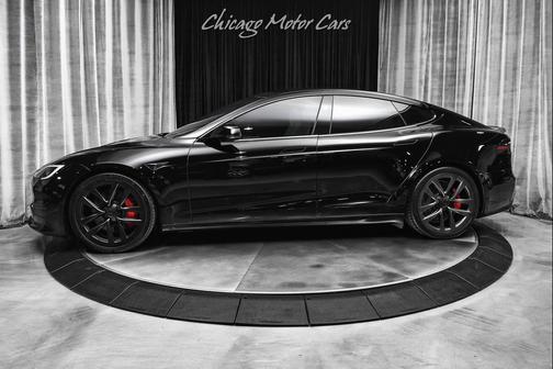 2023 Tesla Model S Plaid