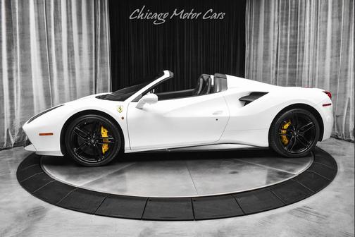 Bianco Avus 2017 Ferrari 488 Spider Base