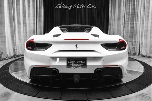 Bianco Avus 2017 Ferrari 488 Spider Base