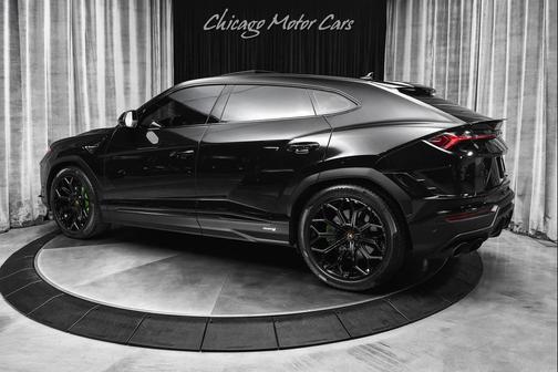 2024 Lamborghini Urus S