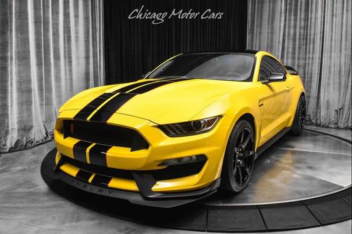 2017 Ford Shelby GT350R Base