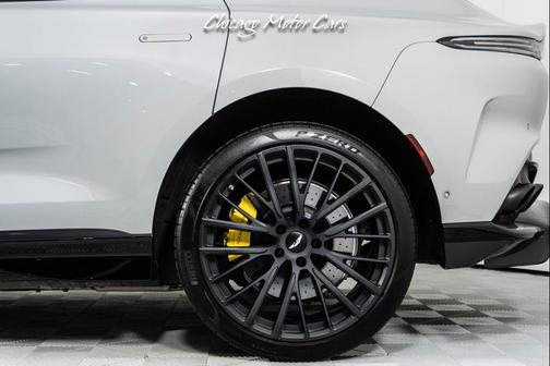 2023 Aston Martin DBX 707