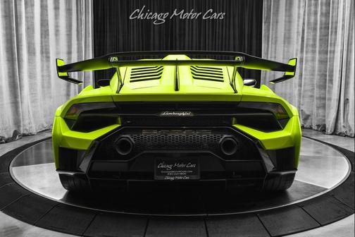 2022 Lamborghini Huracan STO Coupe