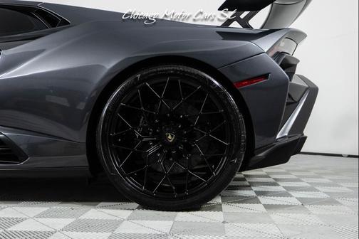 Grigio Lynx Metallic 2022 Lamborghini Huracan STO Coupe