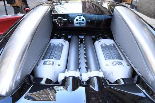 Red Metallic/Black Pearl 2008 Bugatti Veyron 16.4 Coupe