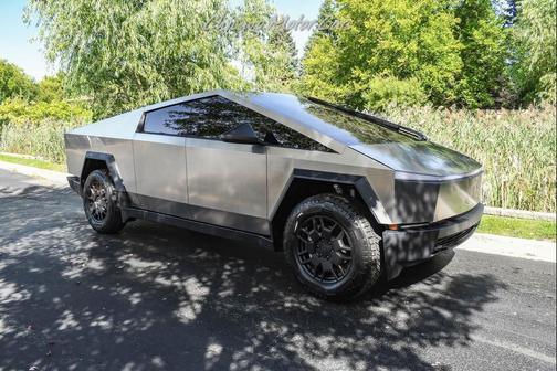 2024 Tesla Cybertruck Cyberbeast