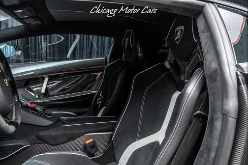 2016 Lamborghini Aventador LP750-4 Superveloce