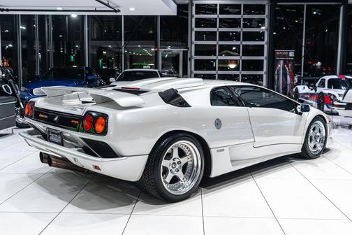 1992 Lamborghini Diablo Coupe SE30/SV Conversion by J-LOC! RARE Balloon White Pearl! ONLY 1800 Mile