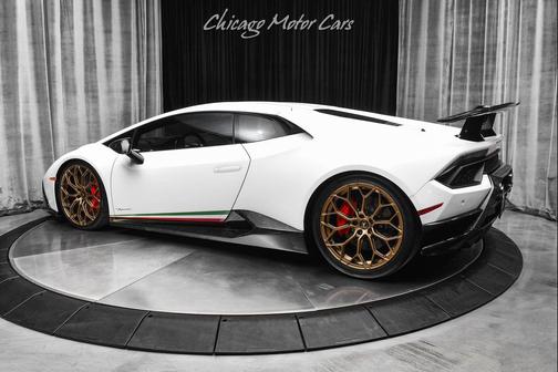 Bianco Monocerus 2018 Lamborghini Huracan Performante