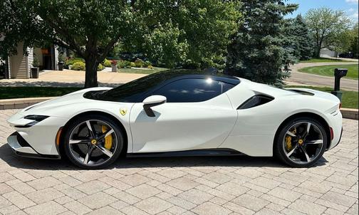 2023 Ferrari SF90 Stradale Coupe