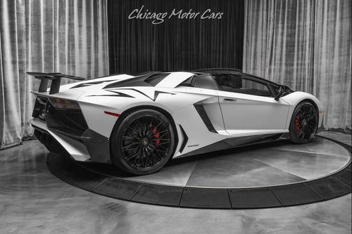 2016 Lamborghini Aventador LP750-4 Superveloce