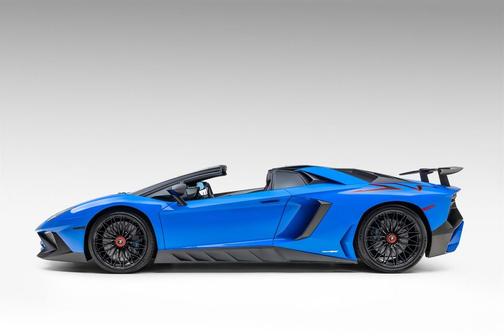 2017 Lamborghini Aventador LP750-4 Superveloce