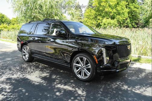 2025 Cadillac Escalade ESV Sport Platinum