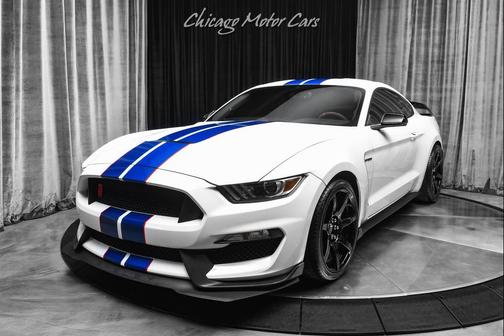 2017 Ford Shelby GT350 Base