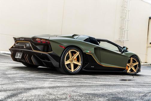 2022 Lamborghini Aventador SVJ LP 780-4 Ultimae