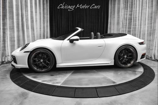 2020 Porsche 911 Carrera