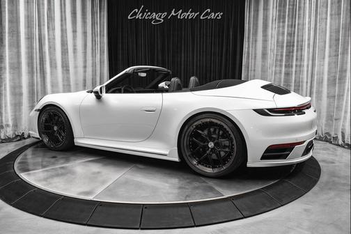 2020 Porsche 911 Carrera