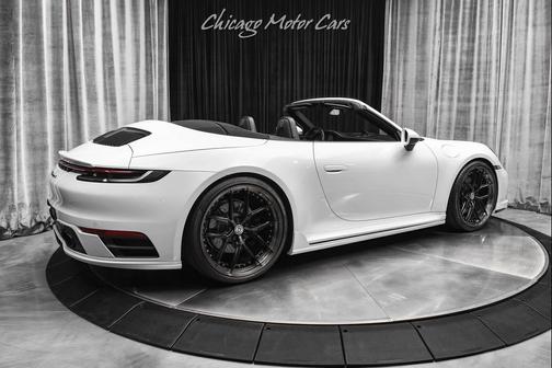 2020 Porsche 911 Carrera