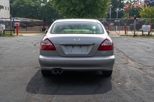 2002 INFINITI Q45 Luxury