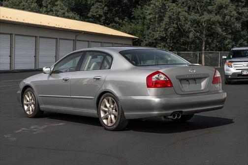 2002 INFINITI Q45 Luxury