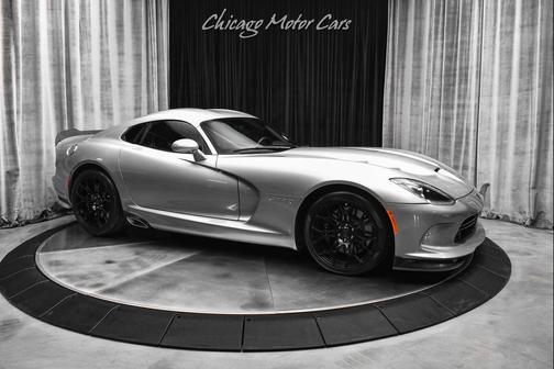 Billet Silver Metallic Clear Coat 2015 Dodge SRT Viper SRT