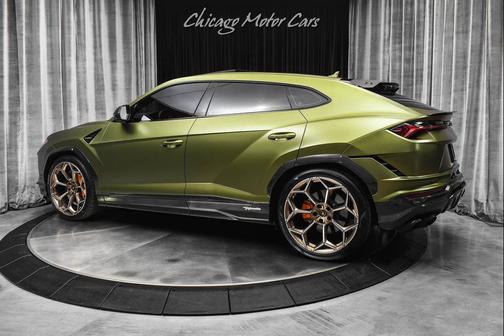 2024 Lamborghini Urus Performante