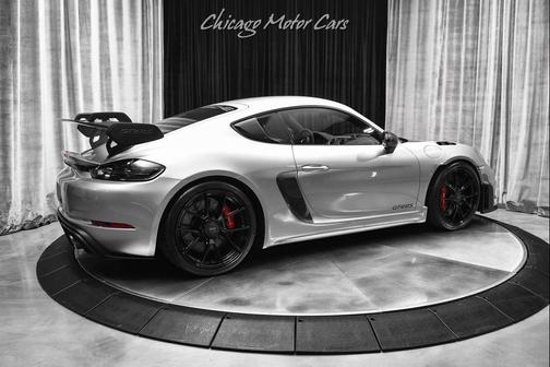2023 Porsche 718 Cayman GT4 RS