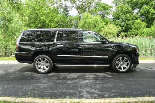 2017 Cadillac Escalade ESV Premium Luxury