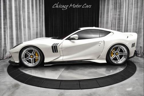 2020 Ferrari 812 Superfast Base