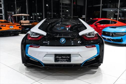 2014 BMW i8 Coupe ONLY 8100 Miles! Gorgeous Color Combo!