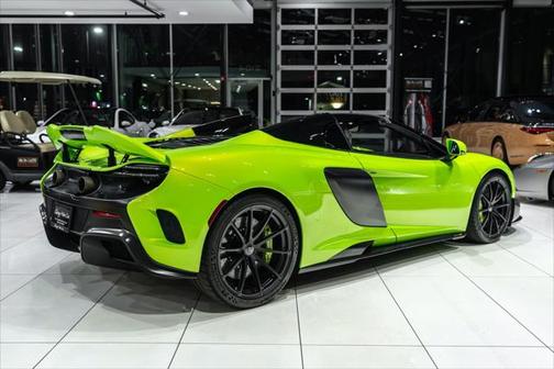 2016 McLaren 675LT Base