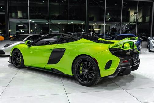 2016 McLaren 675LT Base