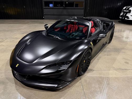 Nero 2025 Ferrari SF90 Spider Carbon Loaded Daytona Seats Rosso Leather Leather Axle Lift