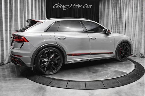 2023 Audi RS Q8 4.0T