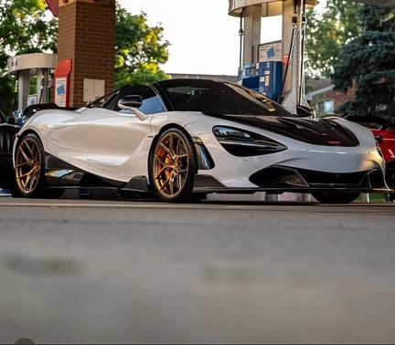 2020 McLaren 720S Base