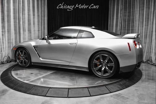 Super Silver 2009 Nissan GT-R Premium