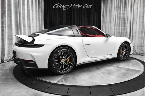 2026 Porsche 911 Targa 4 GTS