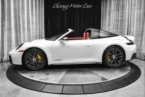 2026 Porsche 911 Targa 4 GTS