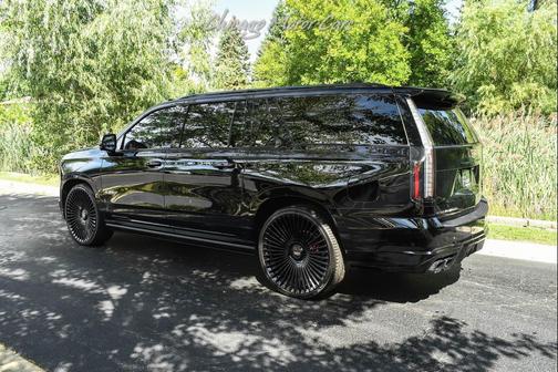 2025 Cadillac Escalade ESV V-Series