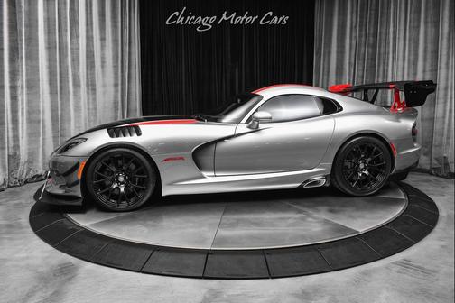 Billet Silver Metallic Clear Coat 2015 Dodge Viper SRT