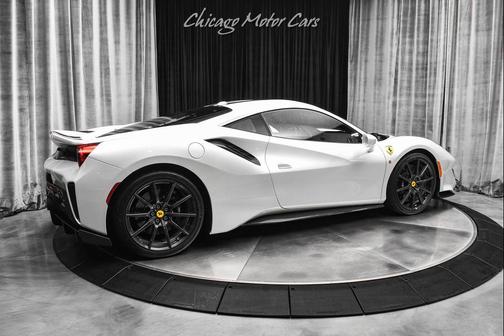 2020 Ferrari 488 Pista Base
