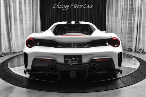 2020 Ferrari 488 Pista Base